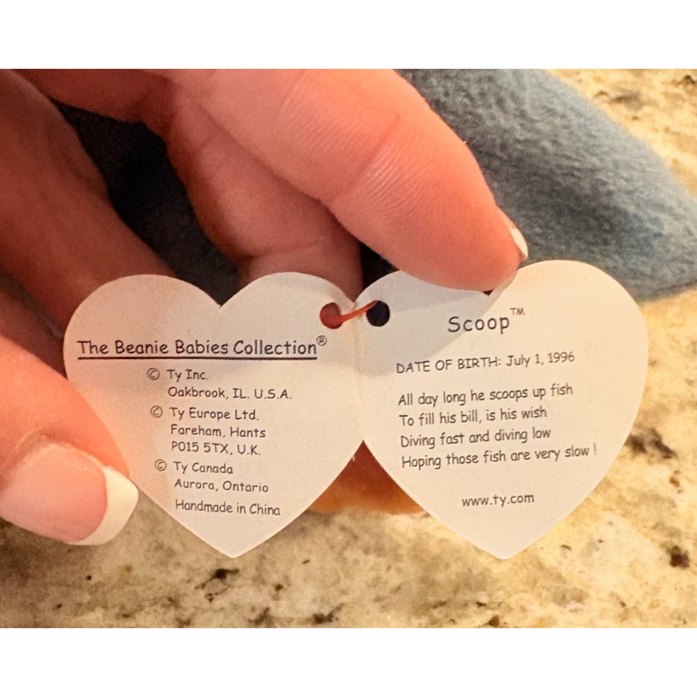 Scoop the Pelican Beanie Baby With ERRORS VERY RARE Retired TY 1996 - Picture 4 of 7